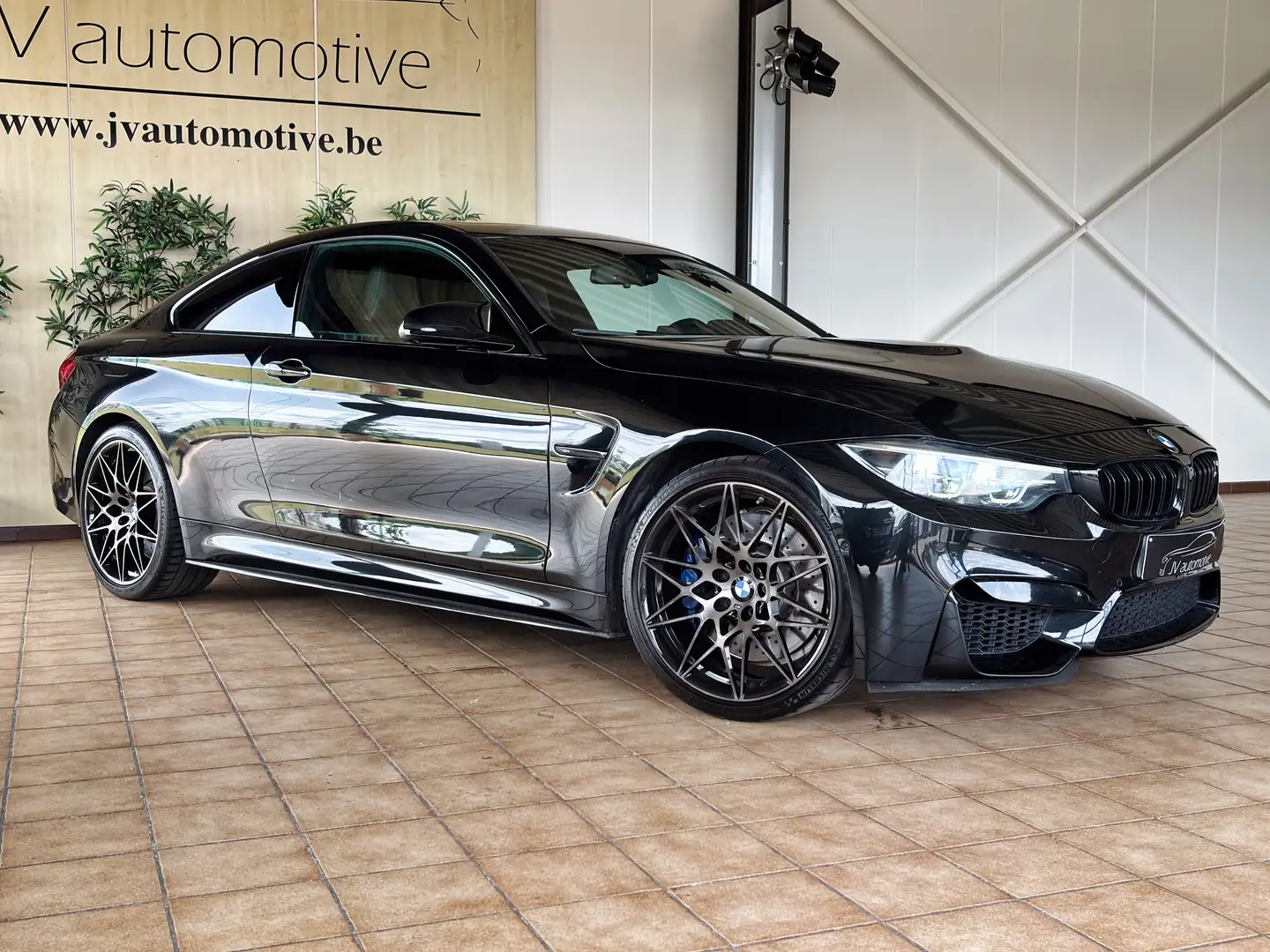 BMW M4 Coupé 3.0 Competition DKG * AKRAPOVIC * Noir - 2