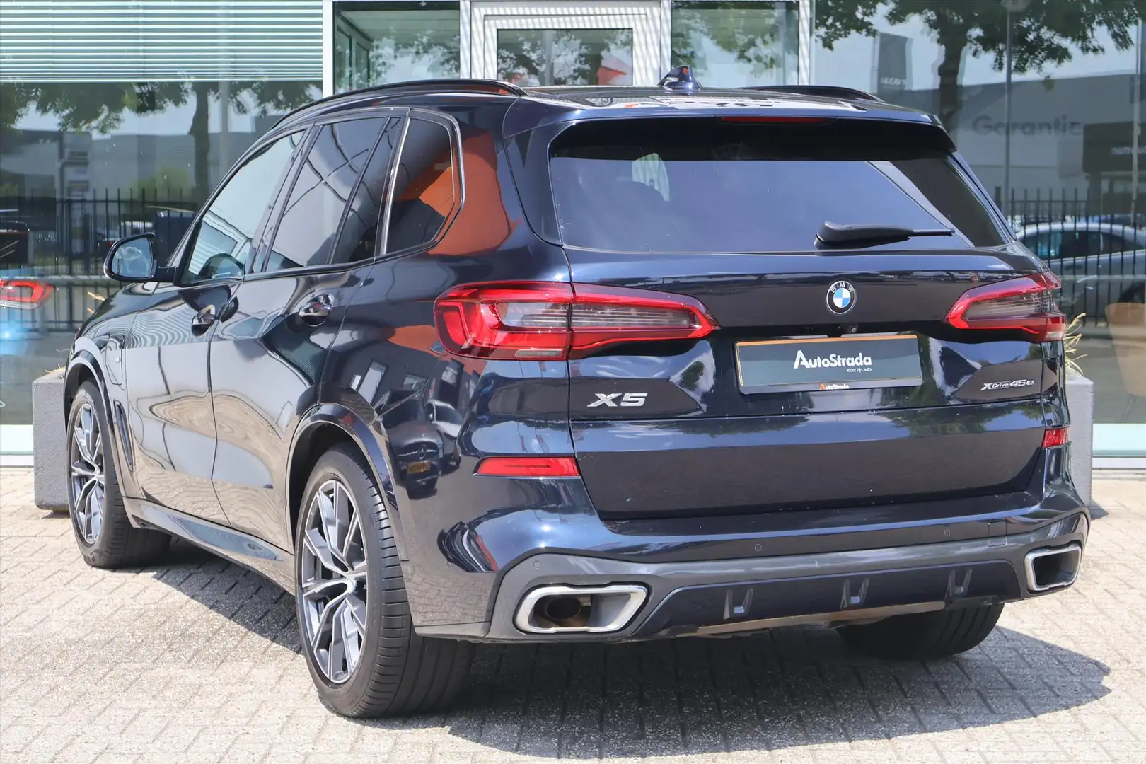 BMW X5 (g05) xDrive45e M-Sport 394pk | Camera | Carplay | Zwart - 2