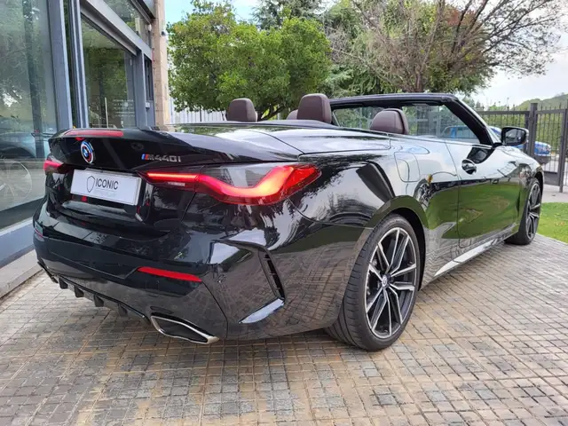 BMW 4 Series view 9
