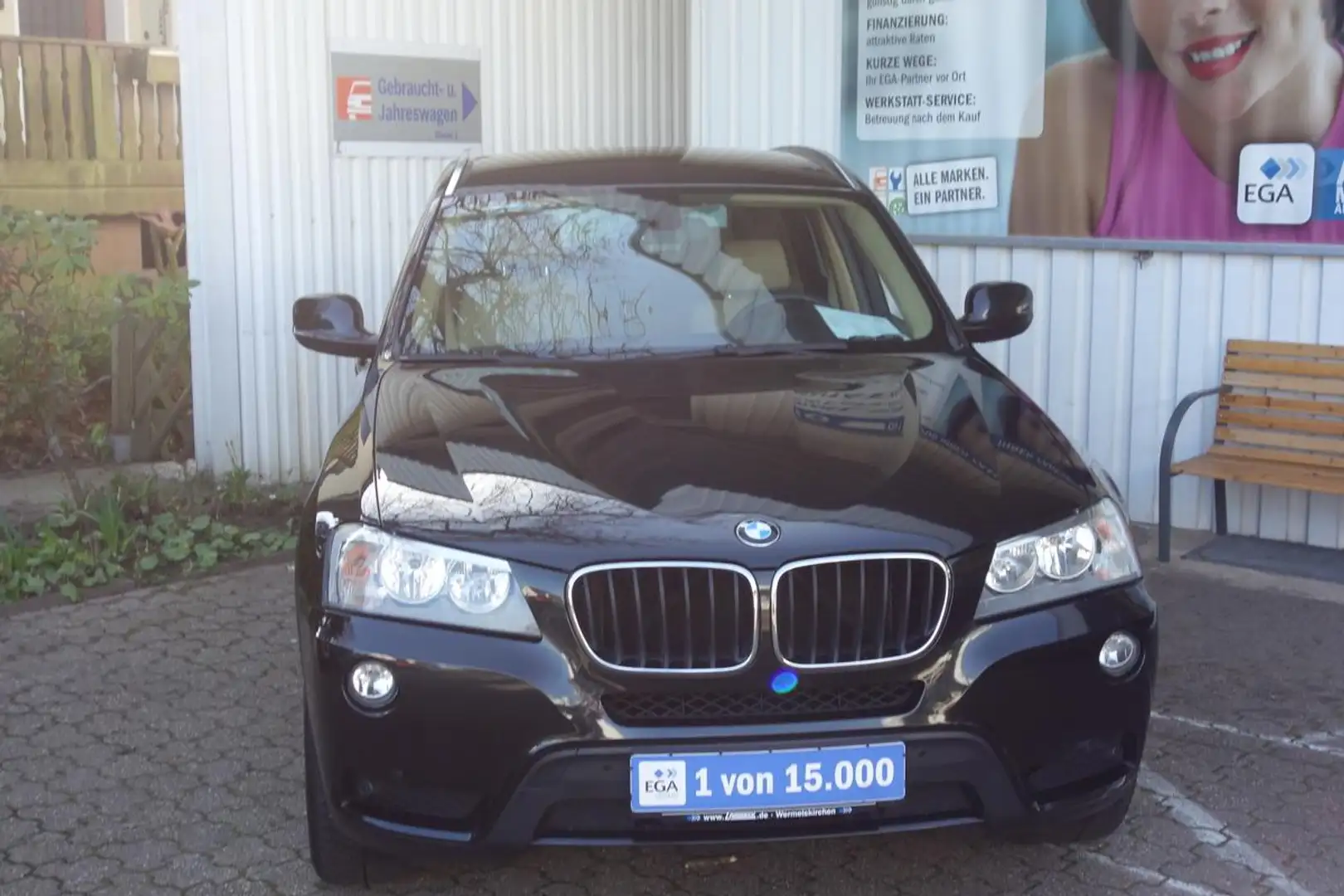 BMW X3 1,8d sDRIVE *NAVI*LEDER*KLIMAAUTAHK*PDC VO+HI*SUN Zwart - 2