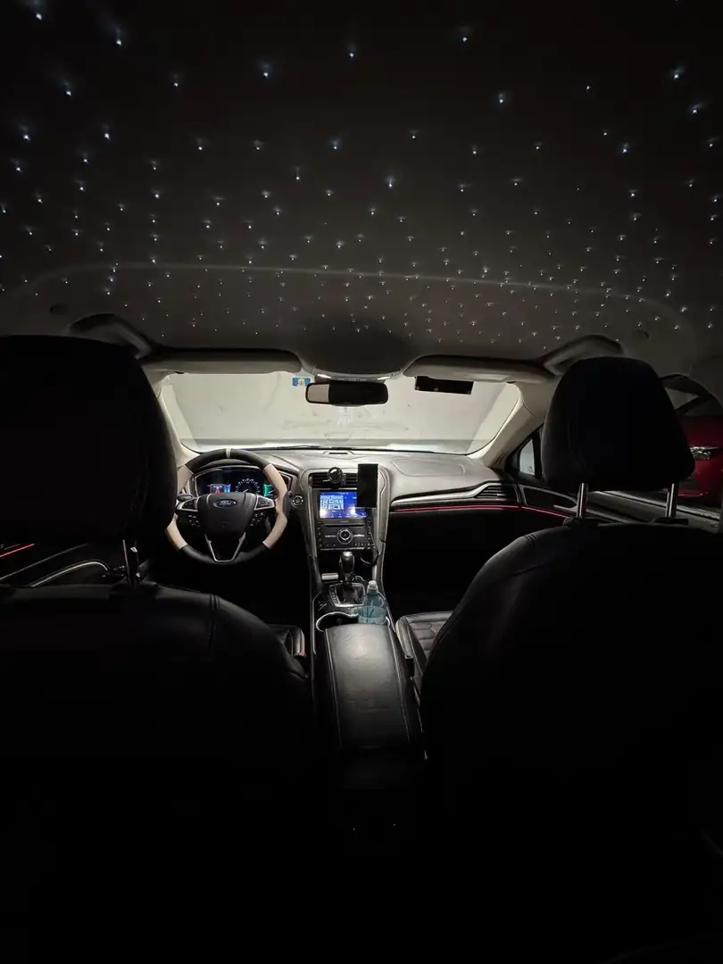 Ford Mondeo Traveller Vignale 2,0 Hybrid Aut. - 2