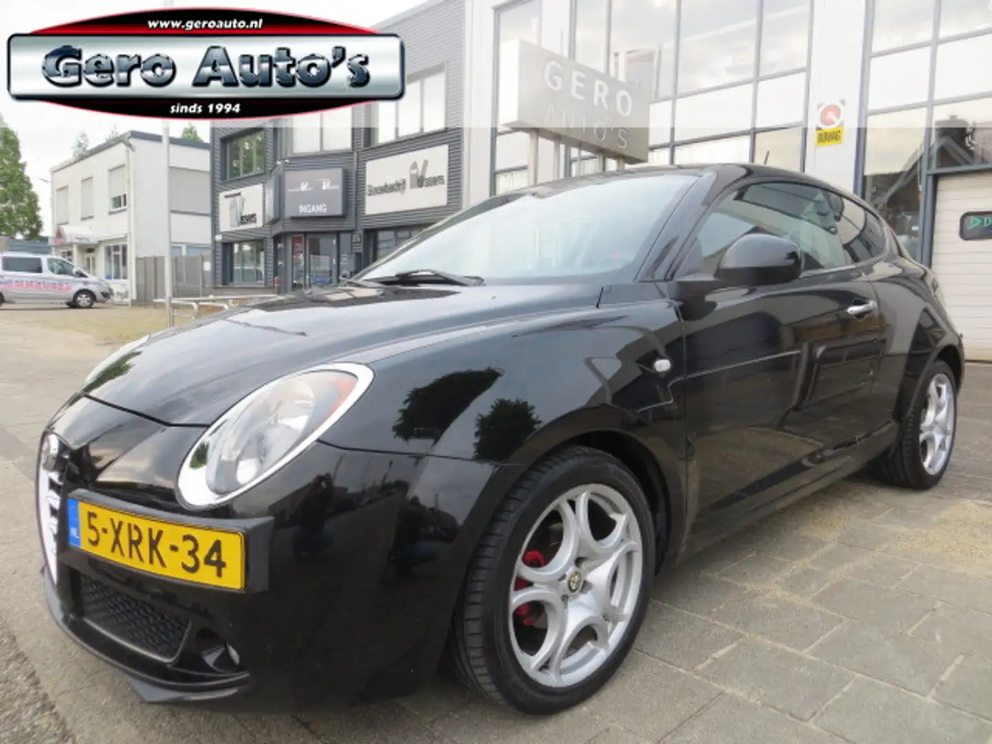 Alfa Romeo MiTo 0.9 TwinAir Distinctive leder ,airco ecc ,lmv etc Černá - 1