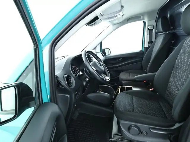 Mercedes-Benz Vito view 8