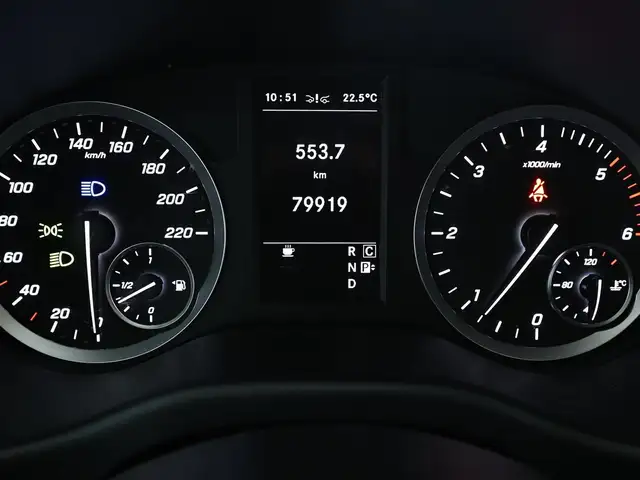 Mercedes-Benz Vito view 7