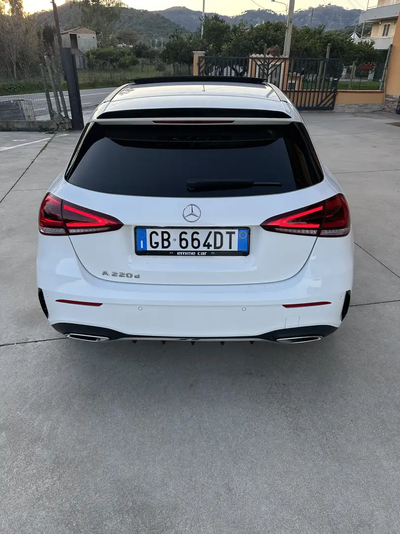 Mercedes-Benz A 220 d Premium auto - 2