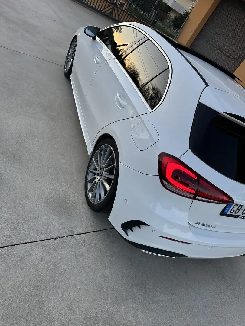 Mercedes-Benz A 220 d Premium auto - 1