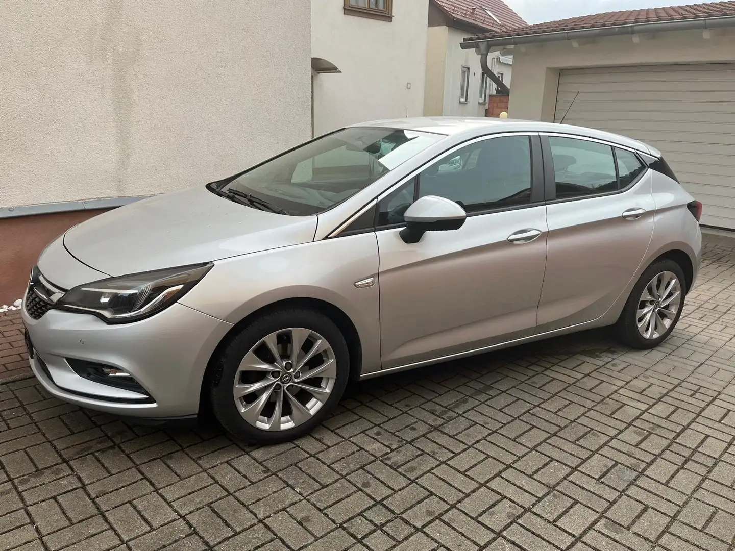 Opel Astra 1.0 Turbo Start/Stop Dynamic Silber - 2