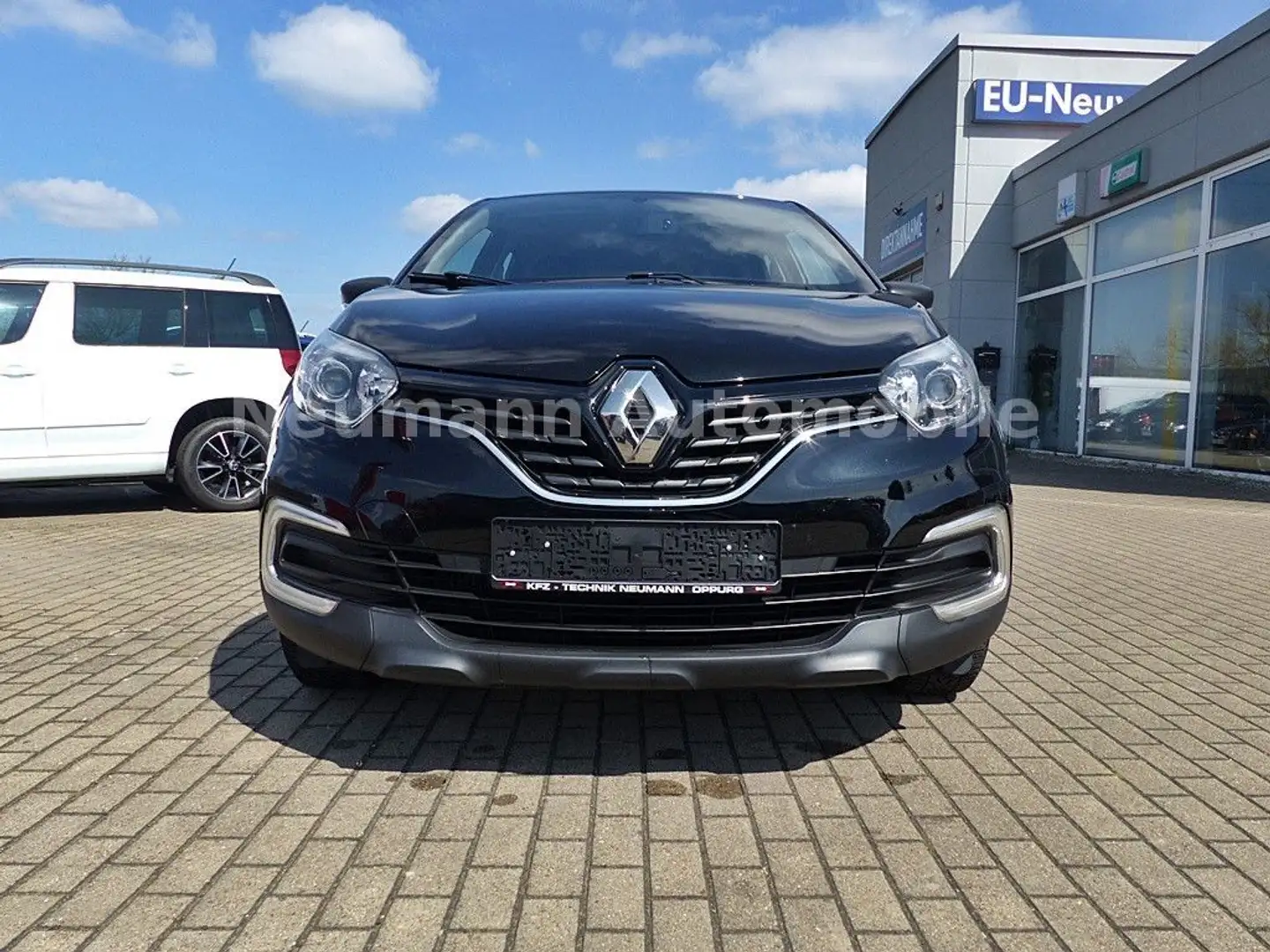 Renault Captur Life *RÜCKFAHRKAMERA*KLIMA*TEMPOMAT* Schwarz - 2