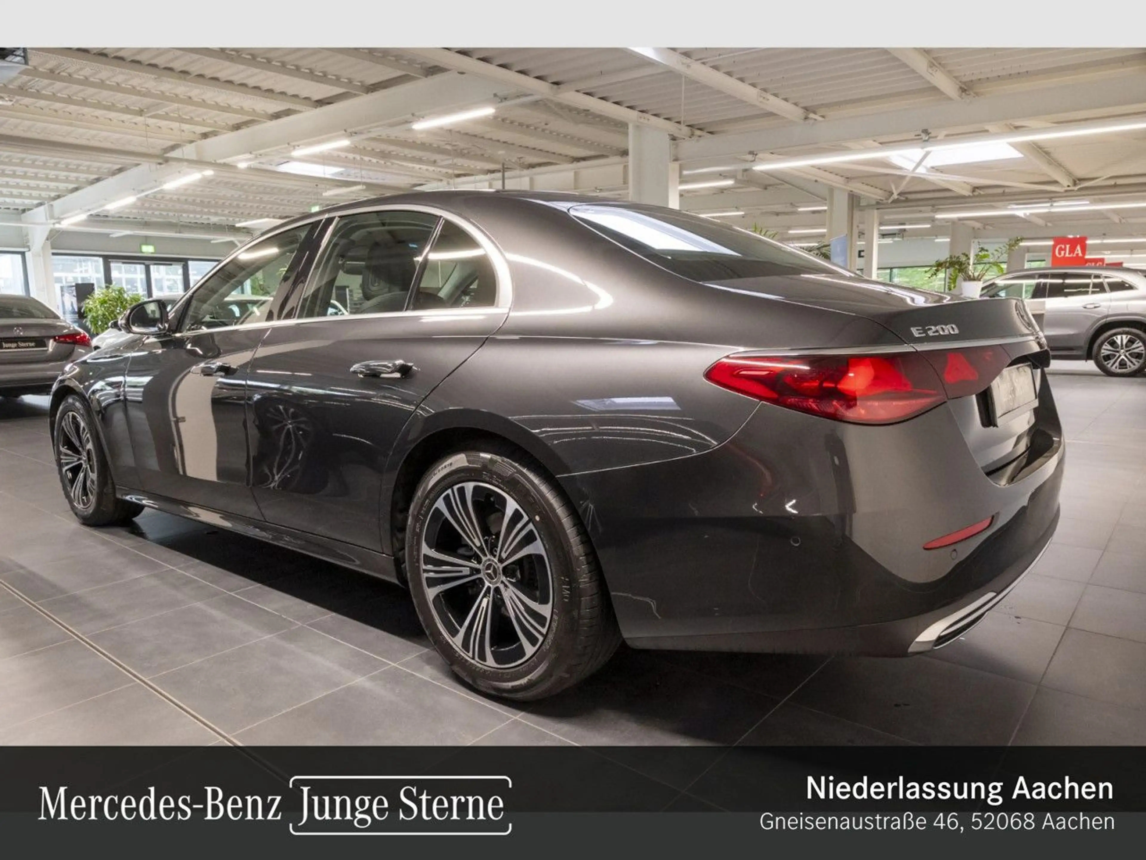 Mercedes-Benz E 200 Avantgarde LED Kamera Spurhalt-Ass PTS 9G — photo 10