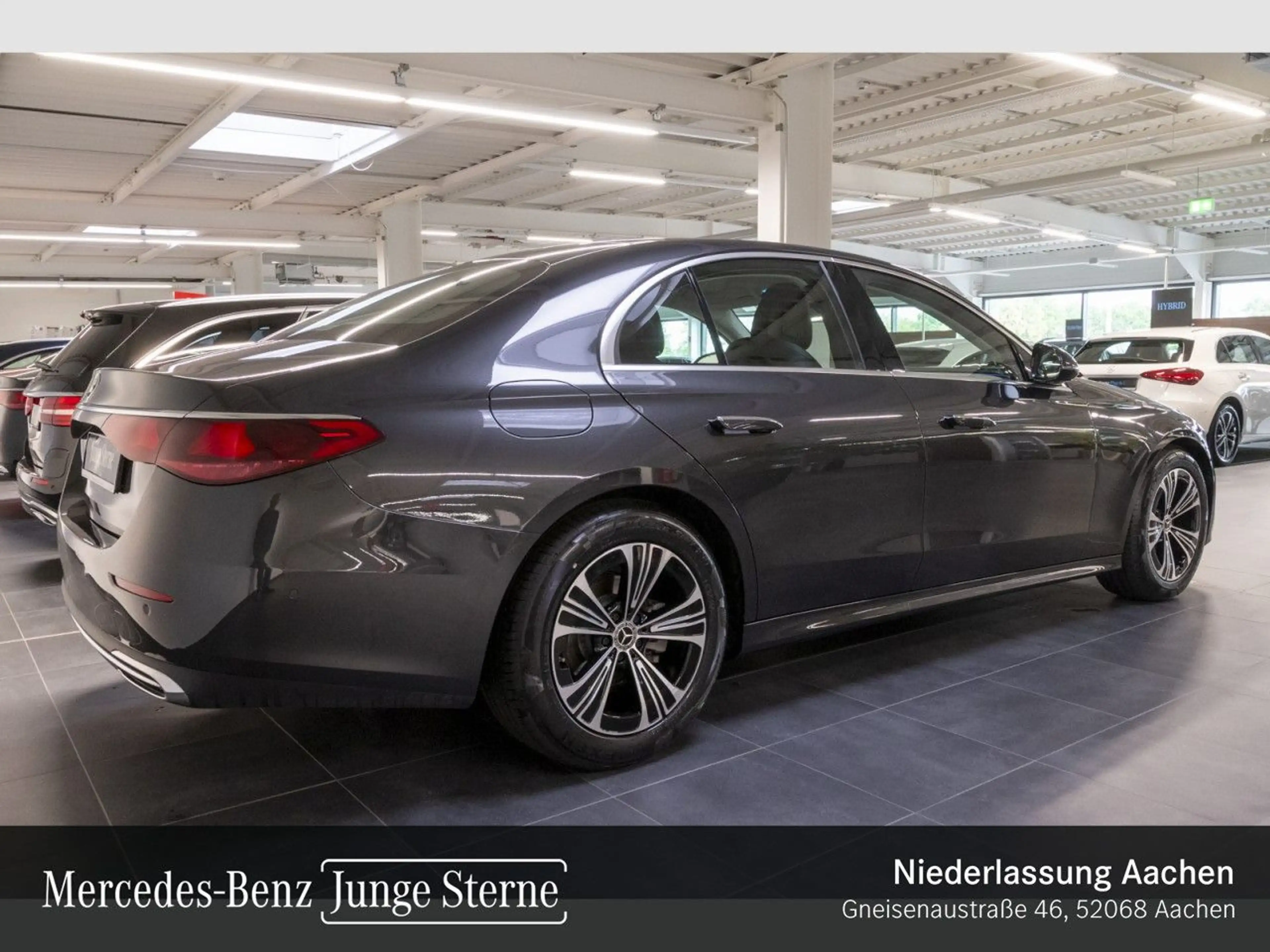 Mercedes-Benz E 200 Avantgarde LED Kamera Spurhalt-Ass PTS 9G — photo 3