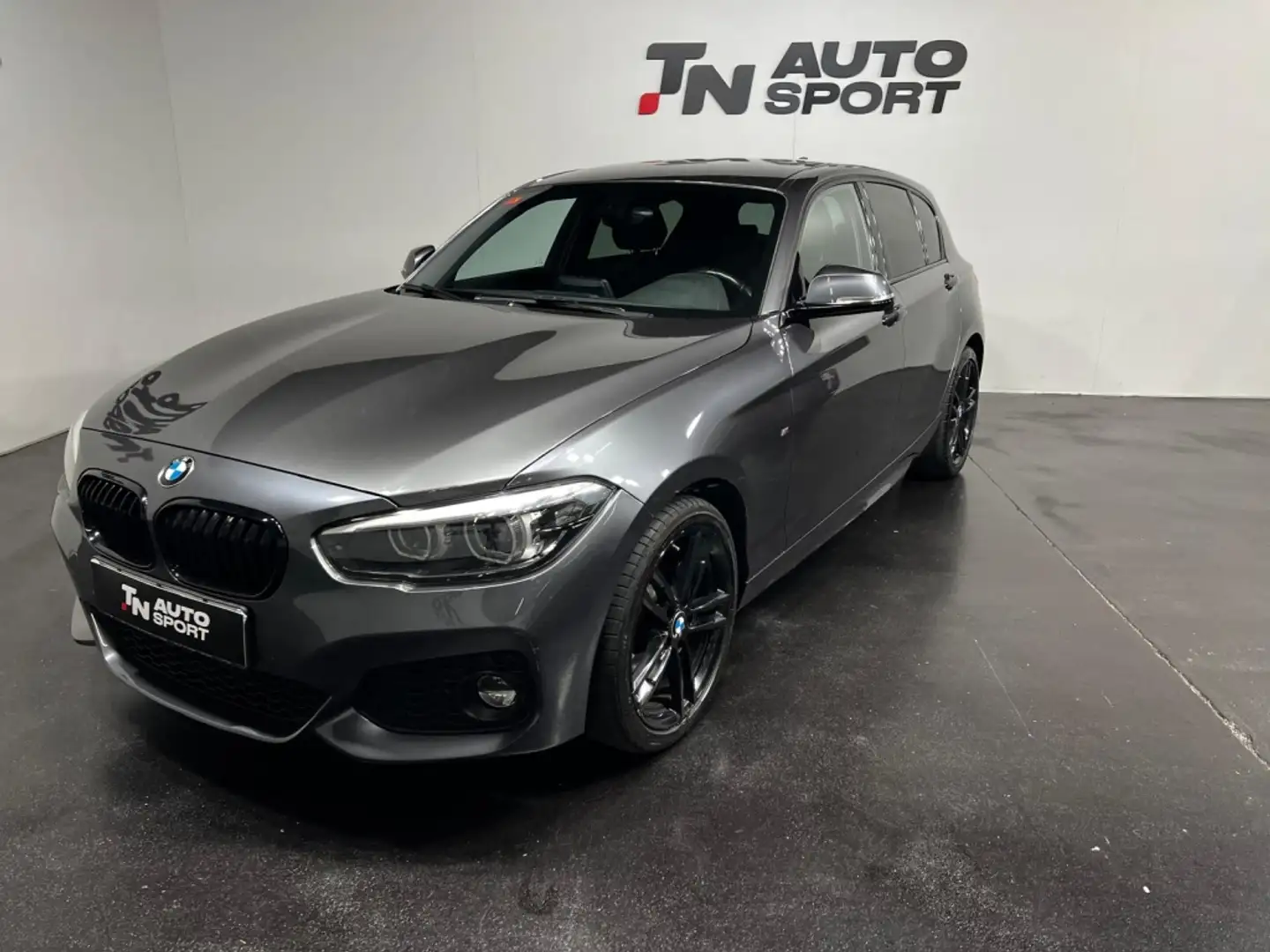 BMW 120 120dA Gris - 1