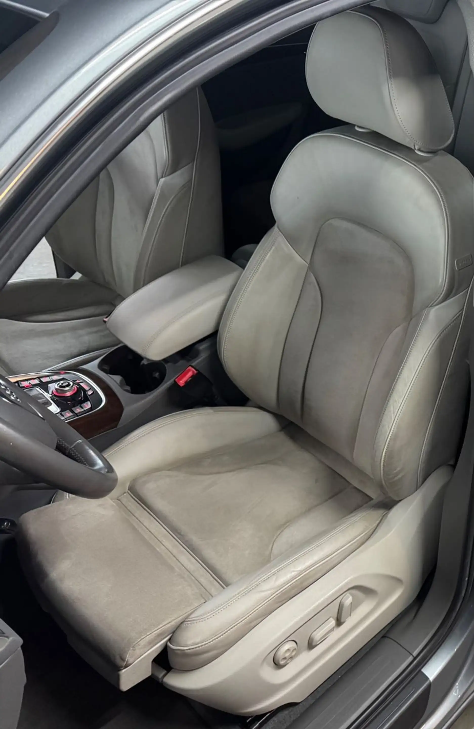 Audi Q5 3.0 TDI Quattro*1.HAND*AUTOM*XENON*PANO*ACC* — photo 9