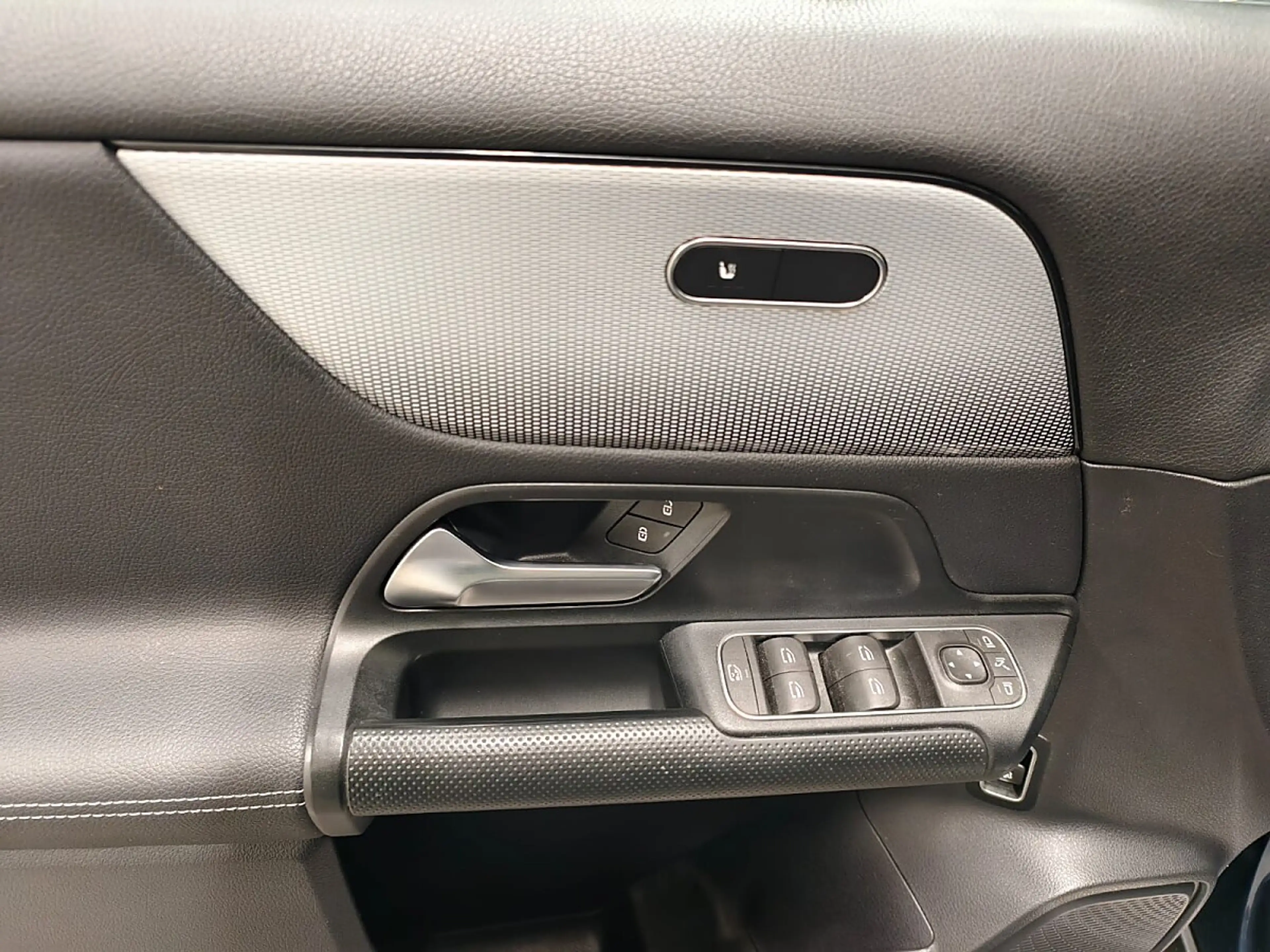 Mercedes-Benz GLA 250 e PHEV Aut. Leder, LED, Kamera, NAVI — photo 9