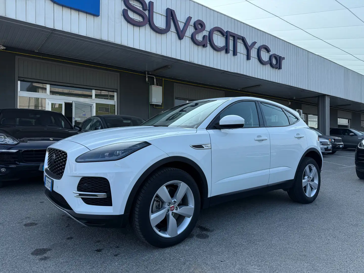 Jaguar E-Pace E-Pace 2.0d i4 mhev awd 163cv auto Blanc - 1