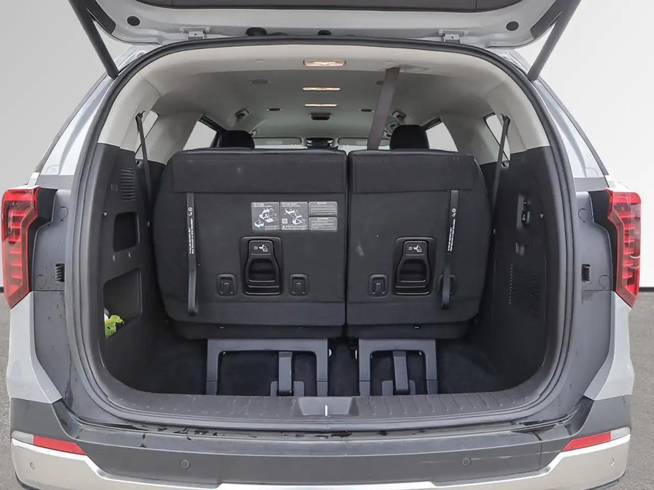 Kia Carnival снимка Kia Carnival