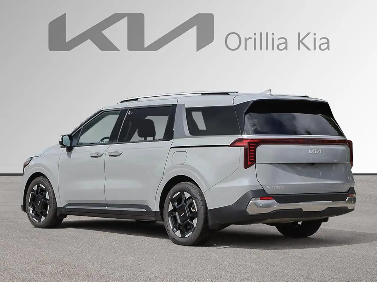 Kia Carnival снимка Kia Carnival