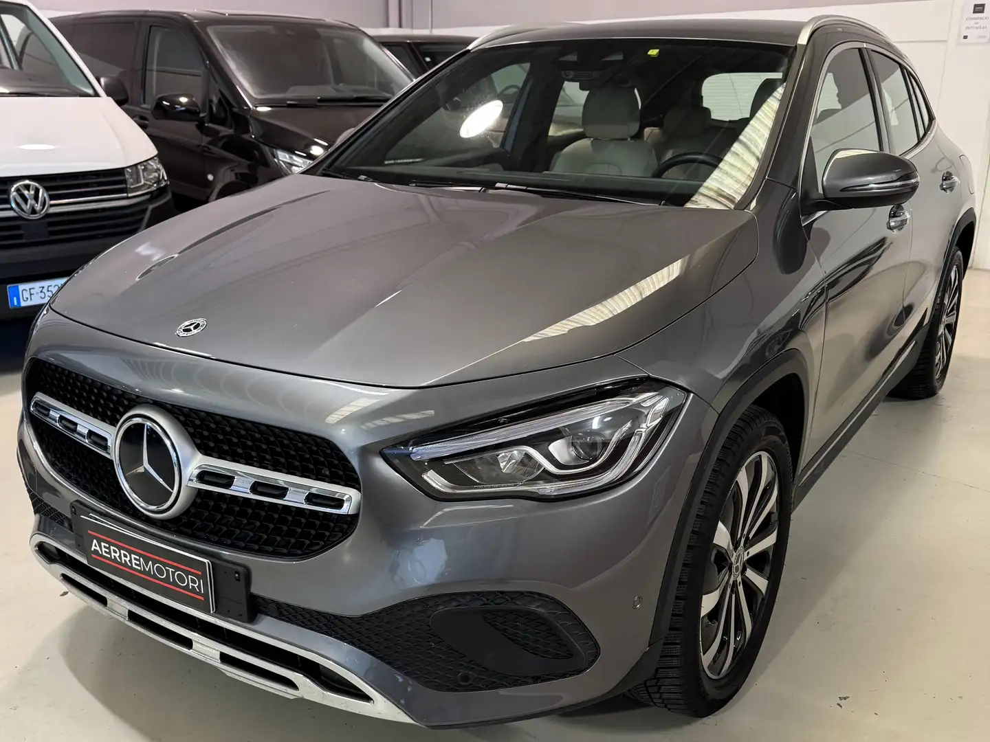 Mercedes-Benz GLA 200 GLA 200d Sport Plus 4matic Auto Sedili con Memorie Gris - 1
