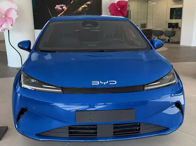 BYD Dolphin DM-i 175cv Active