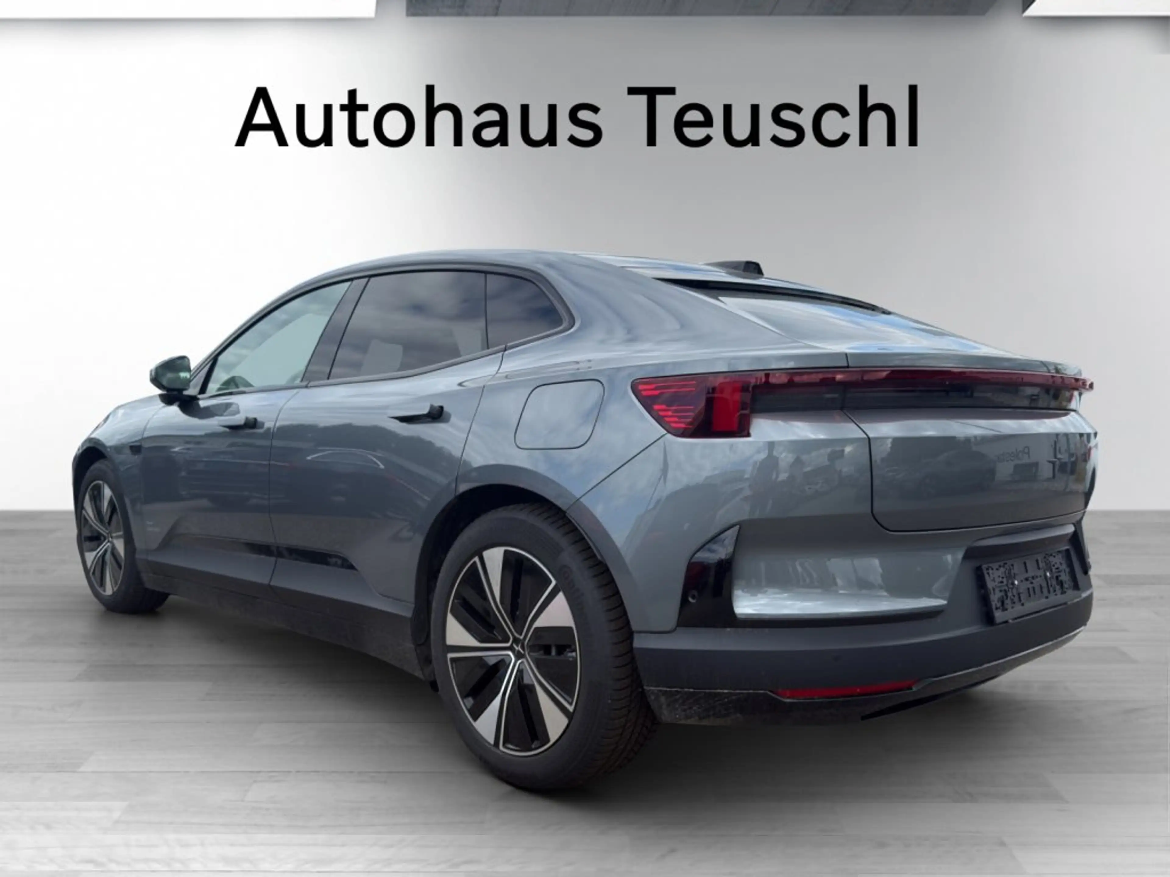 Polestar 4 Polestar 4 coupe Long range Dual motor - Plus — photo 4