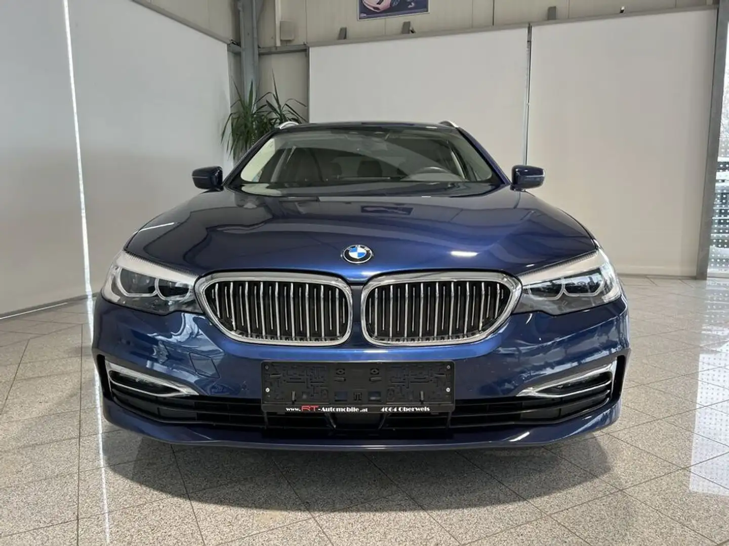 BMW 520 d Luxury Line ''Virtual Cockpit, LED'' Niebieski - 2