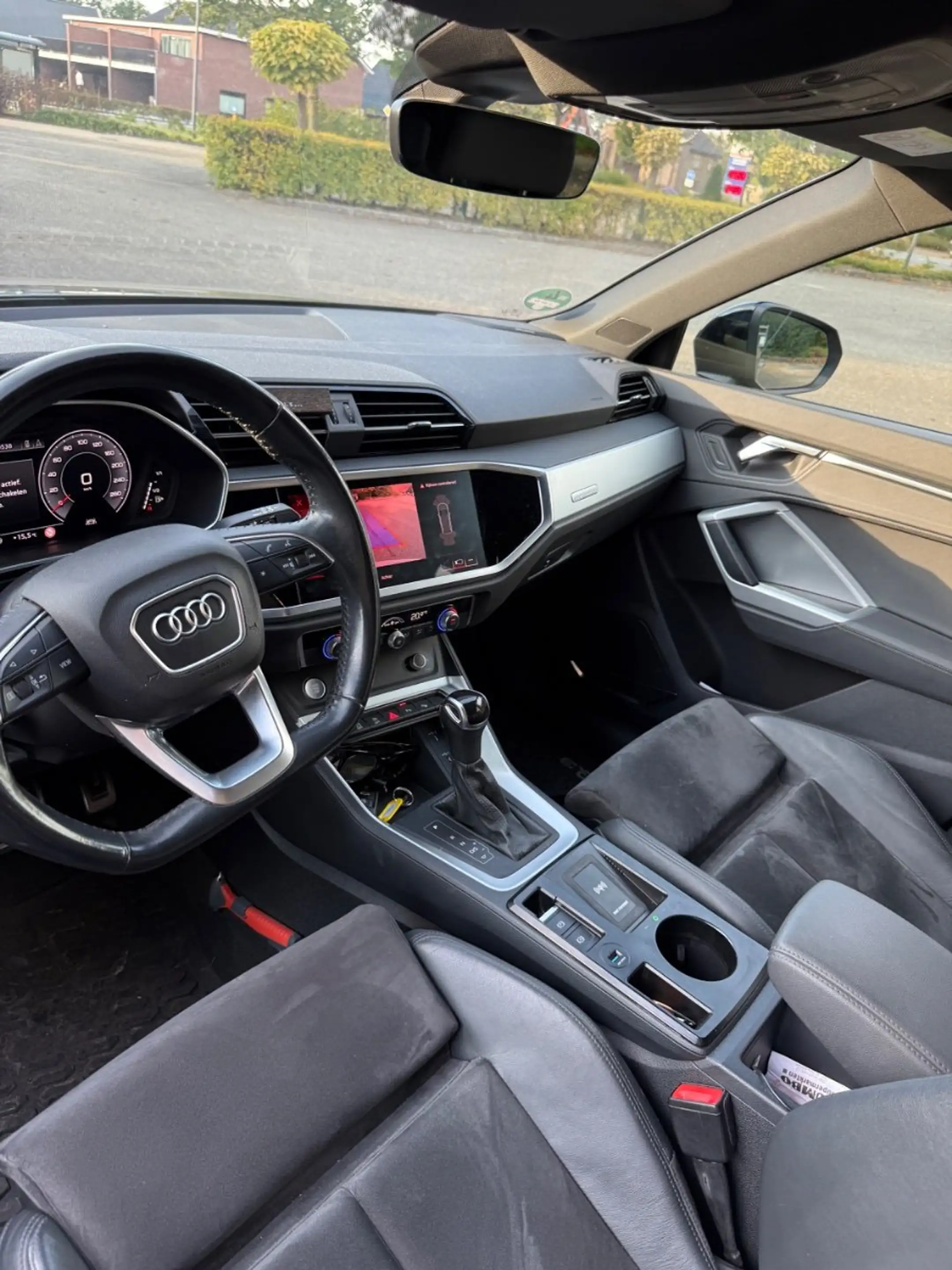 Audi Q3 35 TFSI Pro Line business l S-Line l Elektr. Trekh — photo 3