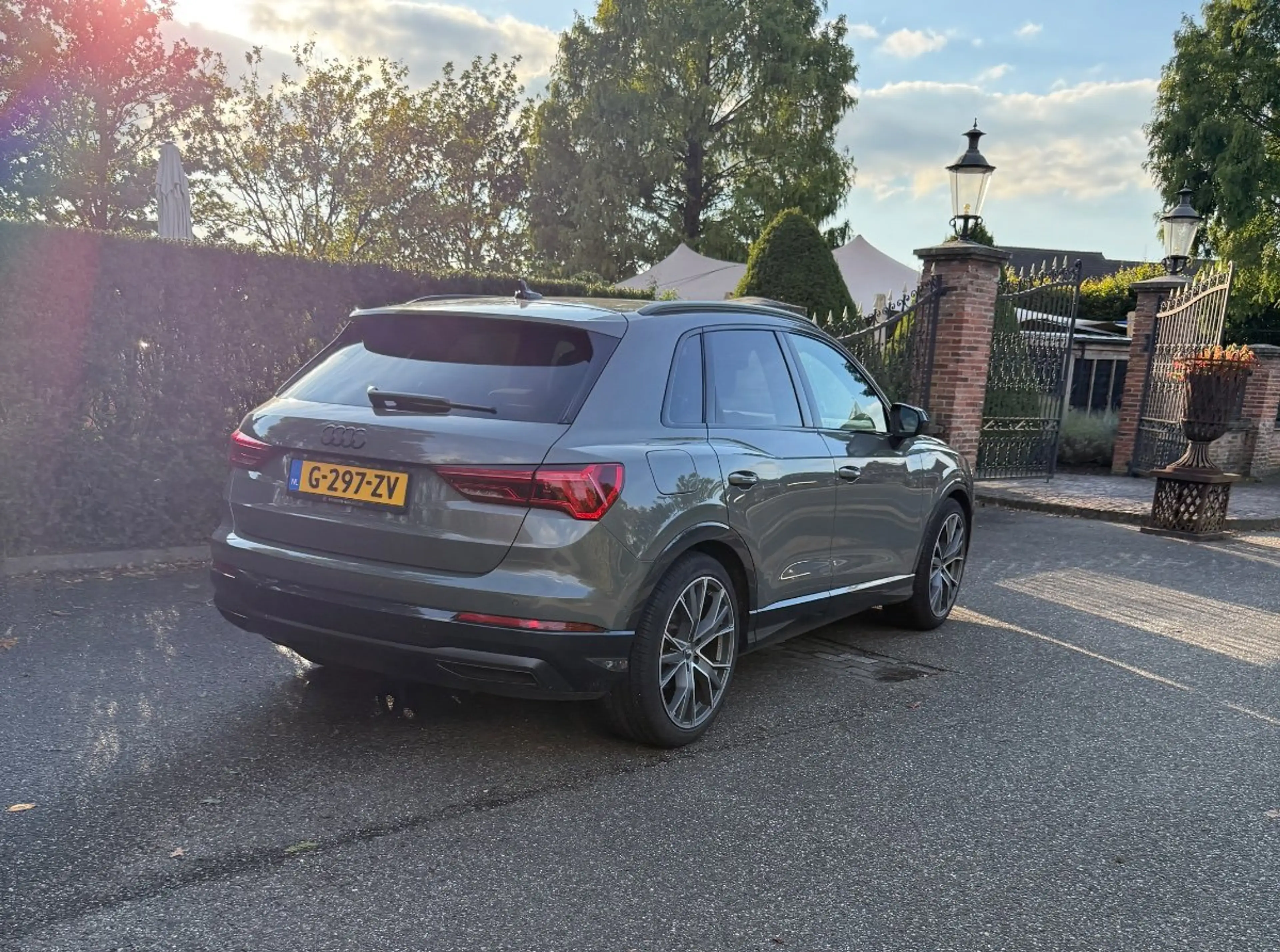 Audi Q3 35 TFSI Pro Line business l S-Line l Elektr. Trekh — photo 2