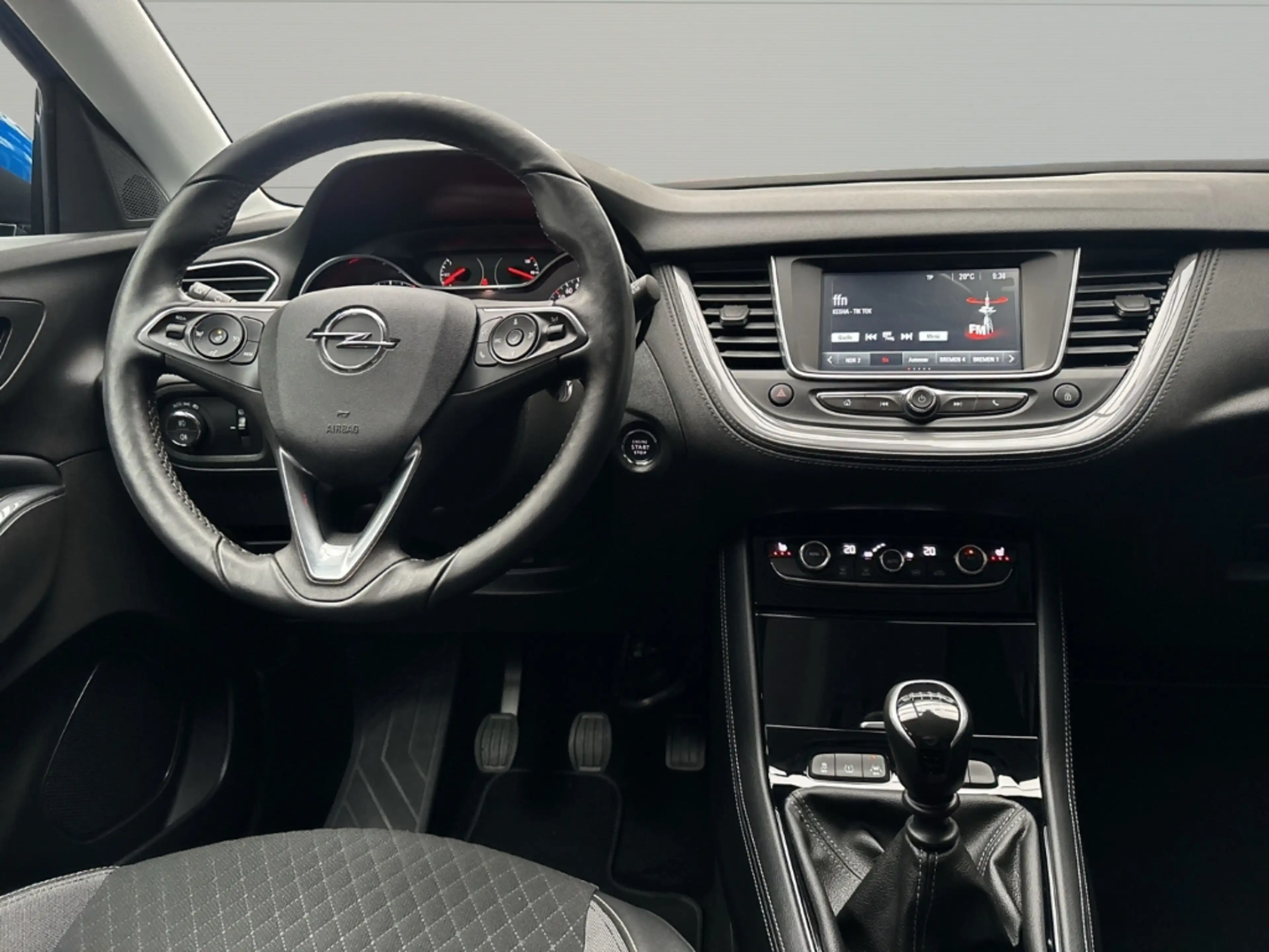 Opel Grandland INNOVATION +PDC+Kamera+Sitzhzg+Tempomat+AHK+Klima — photo 9