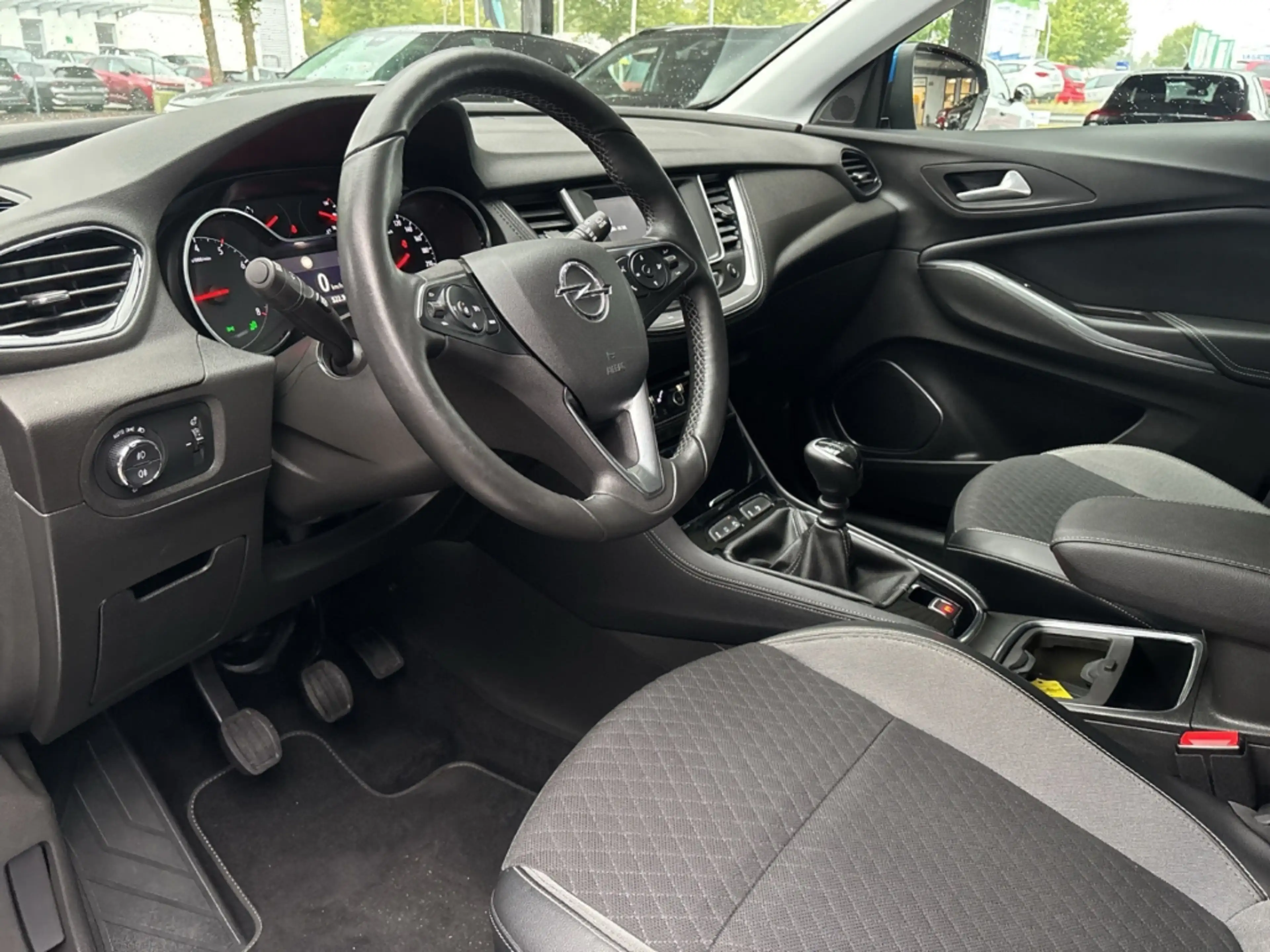 Opel Grandland INNOVATION +PDC+Kamera+Sitzhzg+Tempomat+AHK+Klima — photo 7