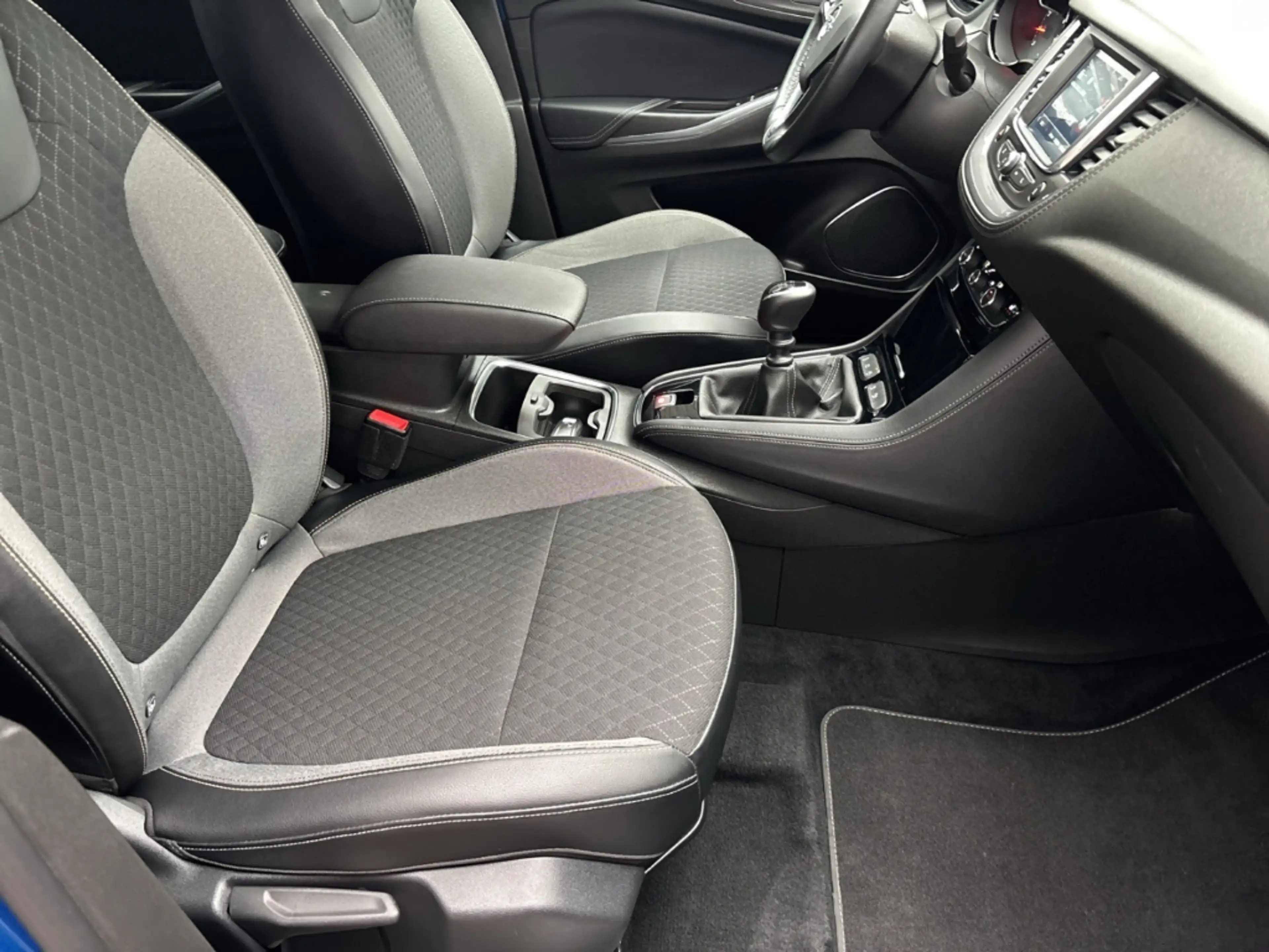 Opel Grandland INNOVATION +PDC+Kamera+Sitzhzg+Tempomat+AHK+Klima — photo 13