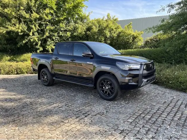 Toyota Hilux Invincible
