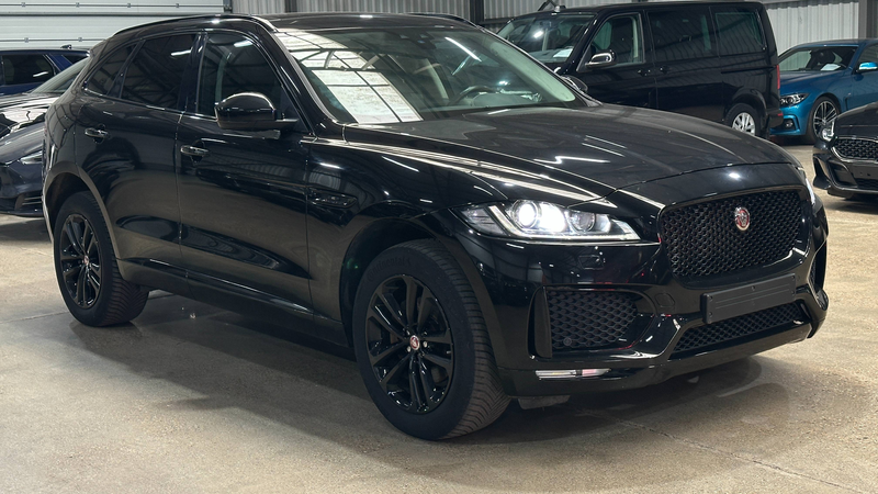 Jaguar F-Pace F-Pace 2.0 D AWD Prestige Business Edition — photo 3