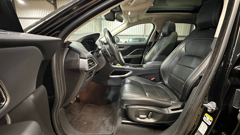 Jaguar F-Pace F-Pace 2.0 D AWD Prestige Business Edition — photo 8