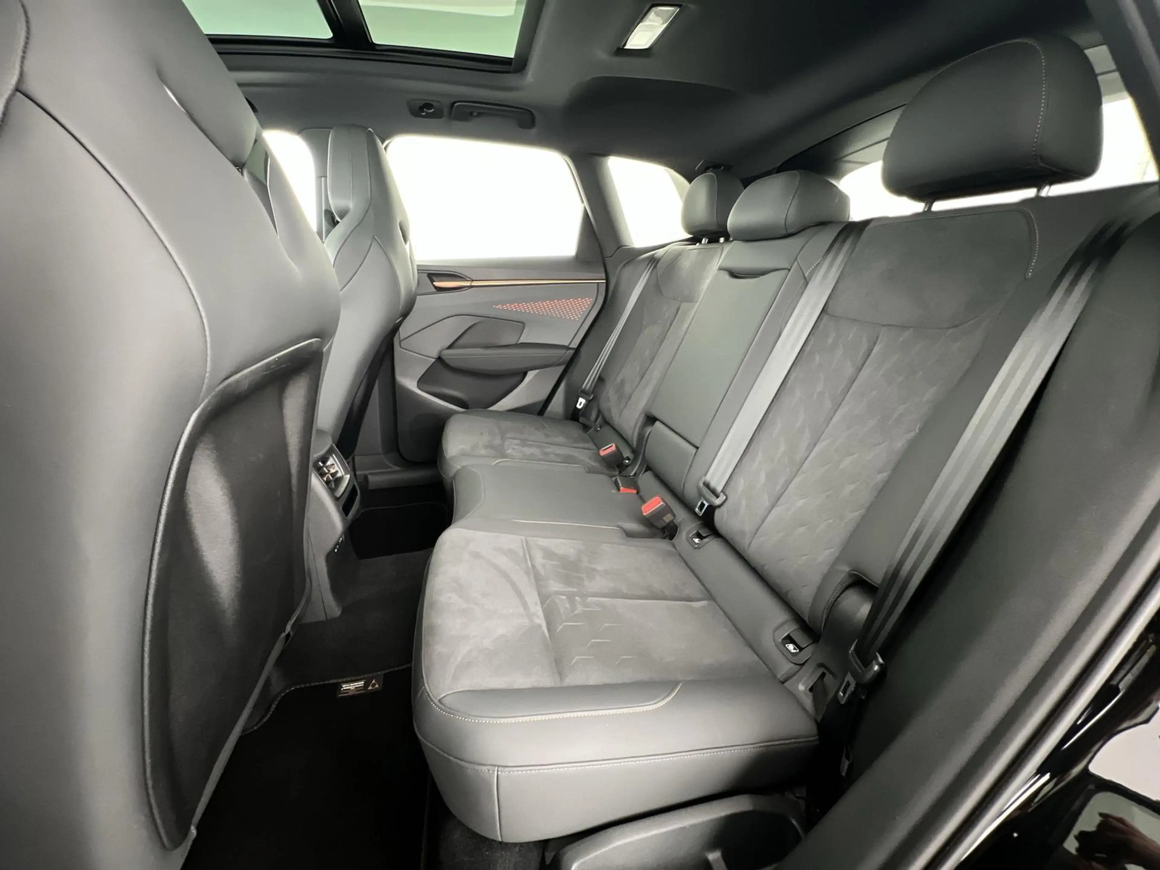 CUPRA Terramar Basis Hybrid 1.5eTSI*SHZ*NAVI*360°K*uvm — photo 9