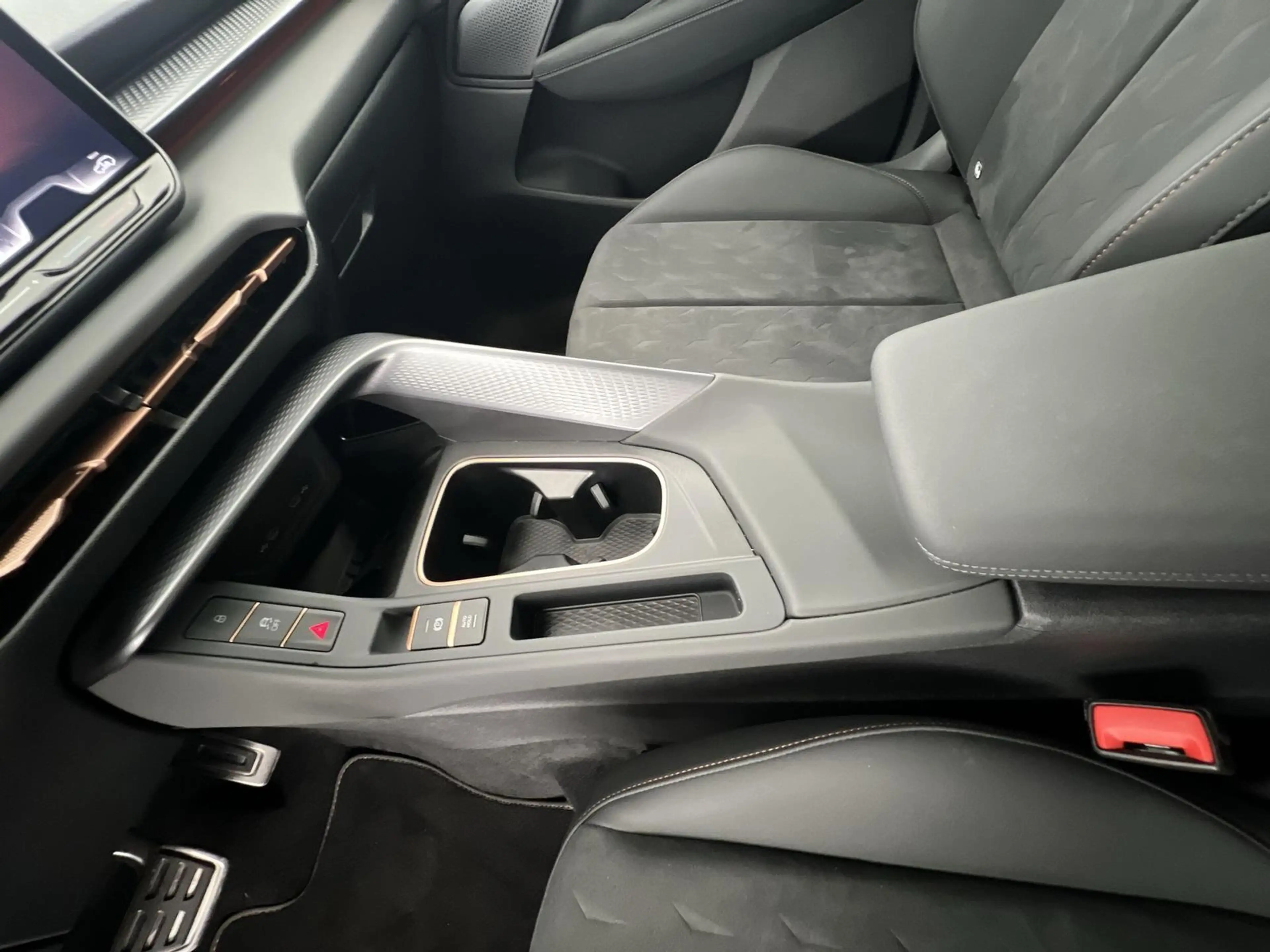 CUPRA Terramar Basis Hybrid 1.5eTSI*SHZ*NAVI*360°K*uvm — photo 17