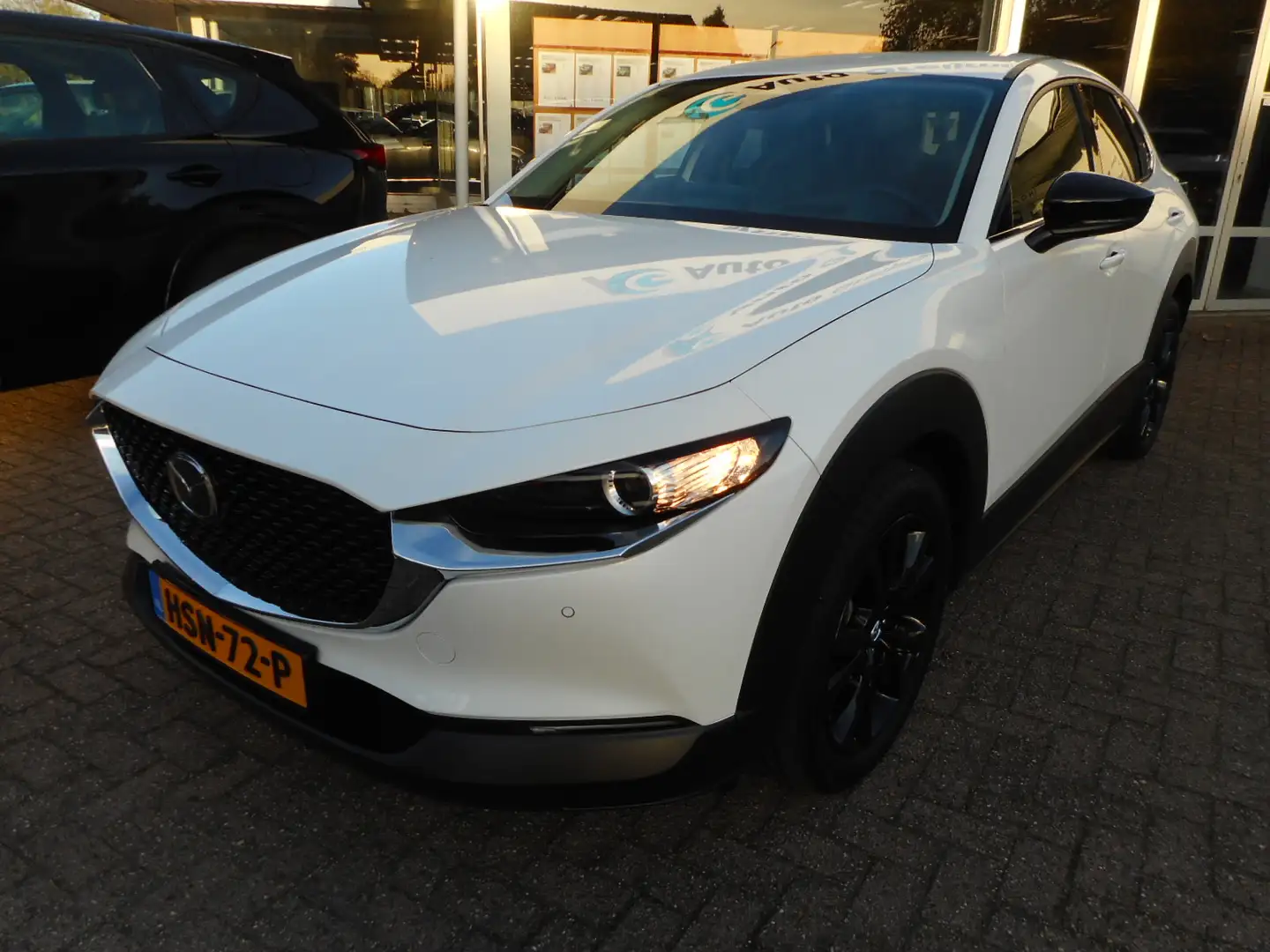 Mazda CX-30 2.5 e-SkyActiv-G M Hybrid Homura Weiß - 2