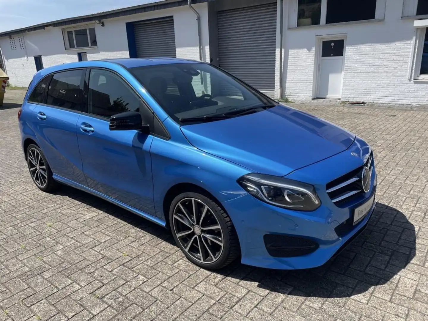 Mercedes-Benz B 220 B 220CDI 4Matic Sport+ACC+AHK+LED+LEDER+StandHeiz. Bleu - 2