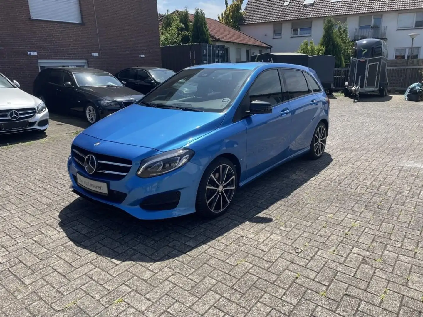 Mercedes-Benz B 220 B 220CDI 4Matic Sport+ACC+AHK+LED+LEDER+StandHeiz. Bleu - 1