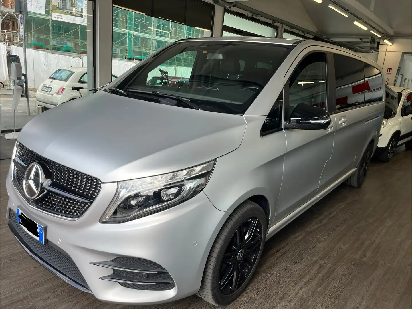 Mercedes-Benz V 300 V 300D automatico 4 matic premium extralong Zilver - 1