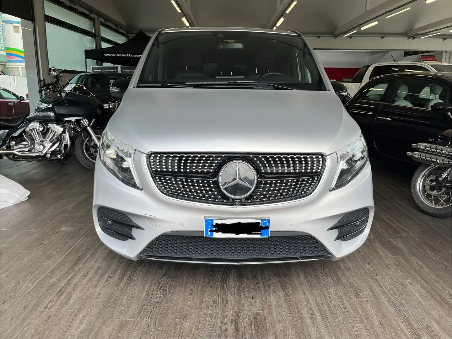 Mercedes-Benz V 300 V 300D automatico 4 matic premium extralong Zilver - 2