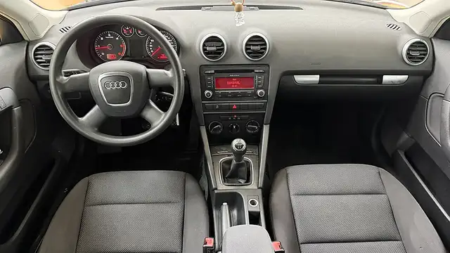 Audi A3 view 8