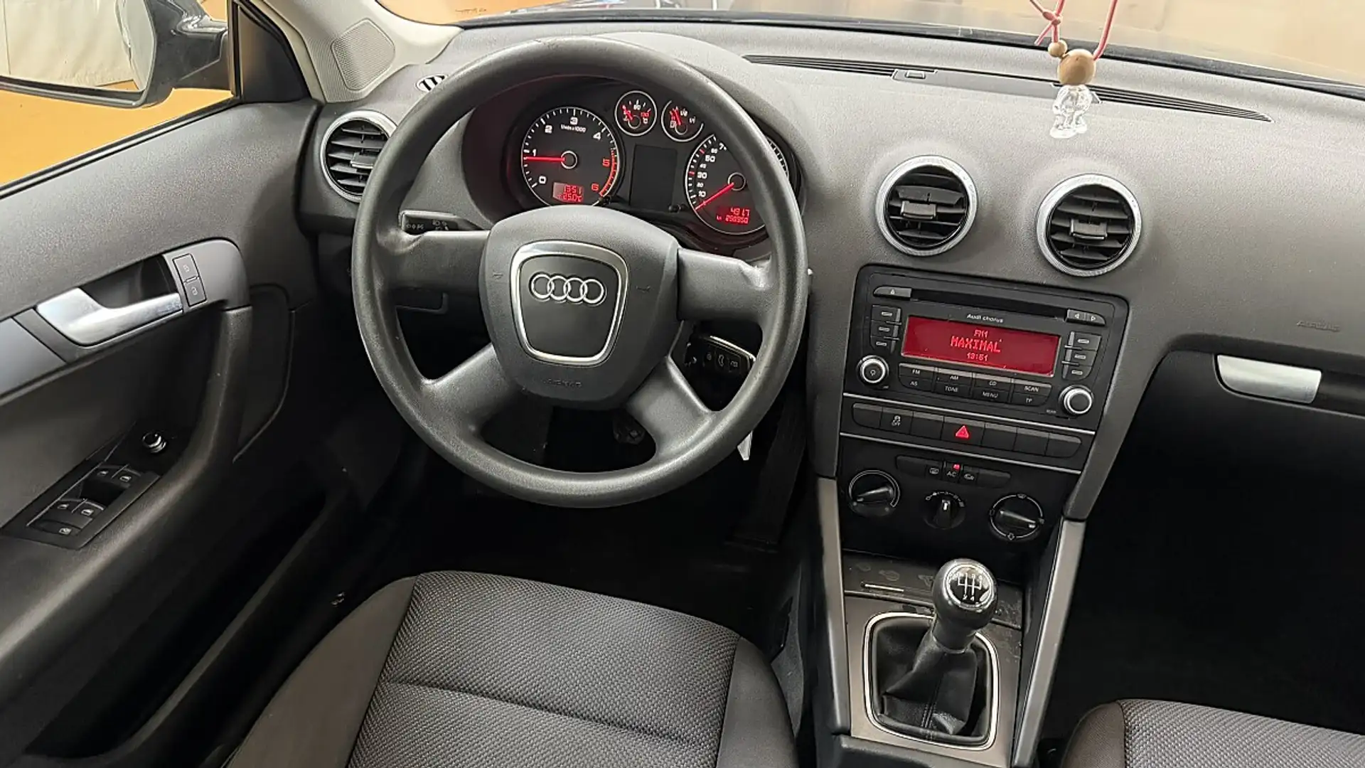 Audi A3 SB Select 1,6 TDI DPF-Export Schwarz - 2