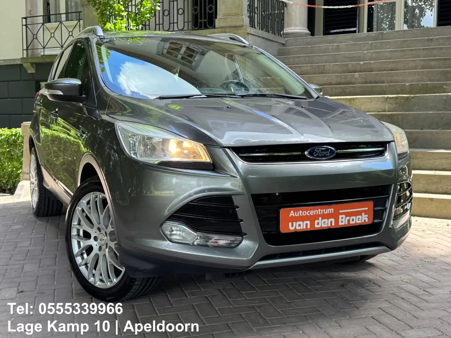 Ford Kuga 1.6 Titanium 150Pk Leder Climate Cruise Ctr Stoelv Grigio - 2