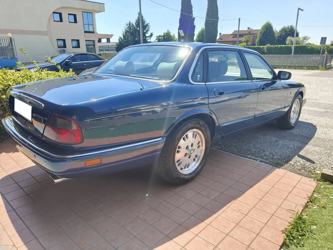 Jaguar XJ6 3.2, foto 3