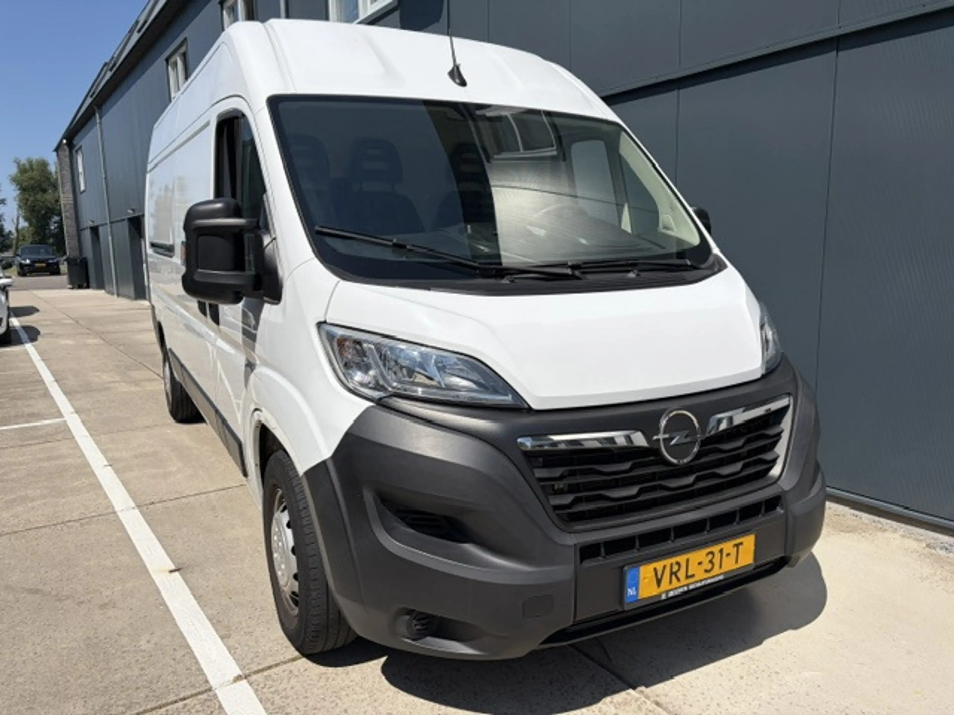 Opel Movano 2.2D 140 Zwaar L3H2 Edition — photo 4