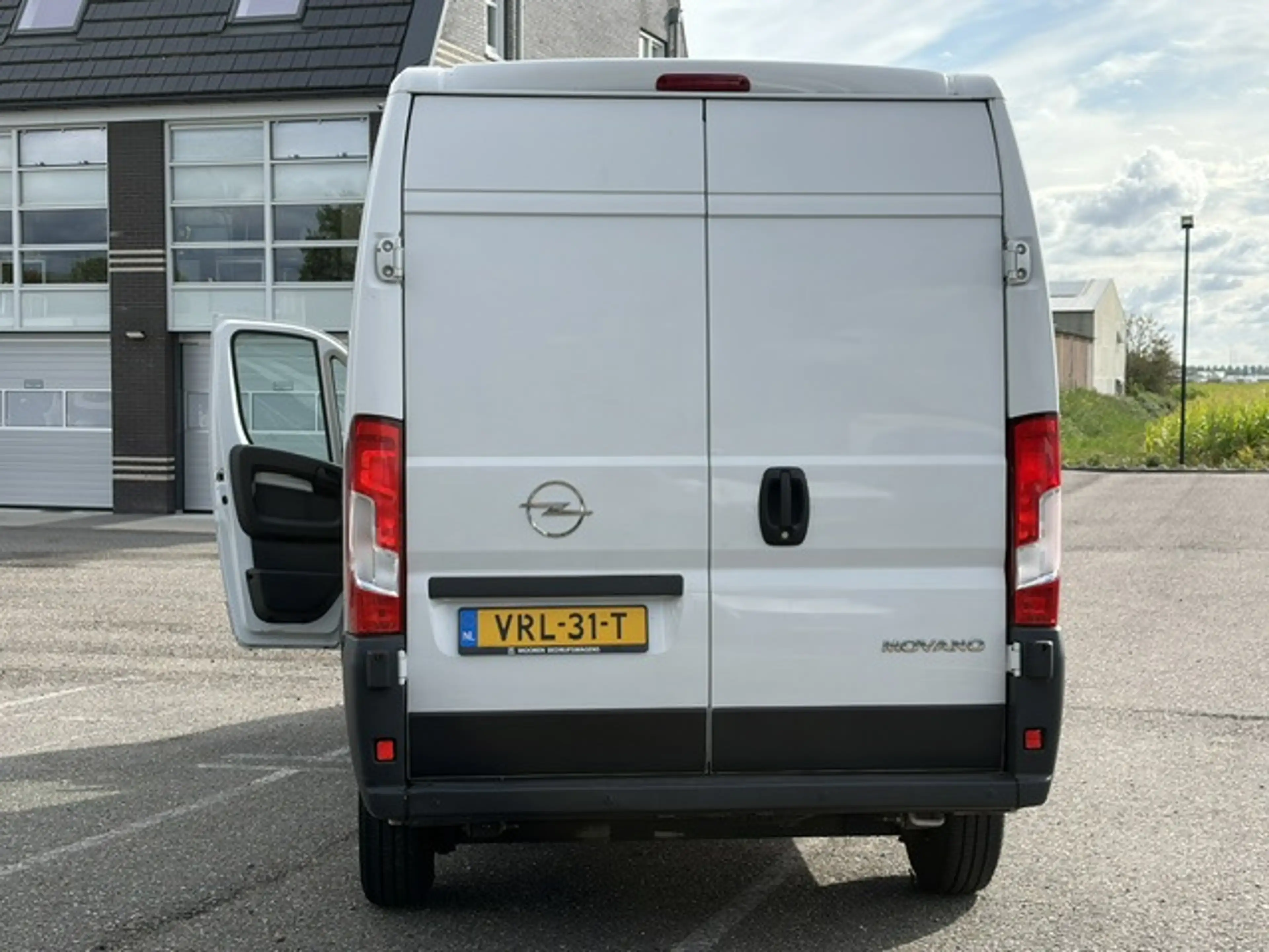 Opel Movano 2.2D 140 Zwaar L3H2 Edition — photo 12