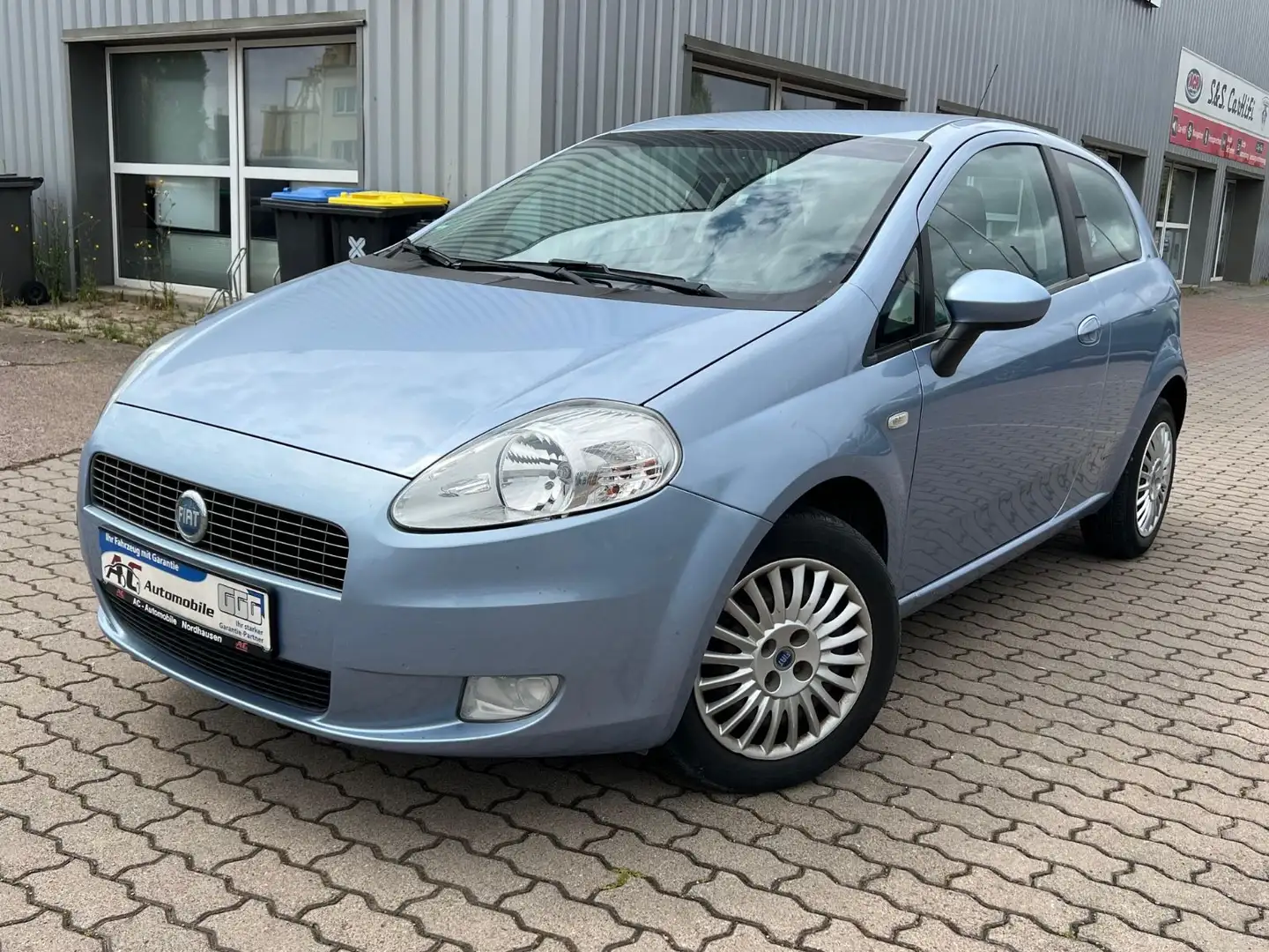 Fiat Grande Punto 1.4 8V Dynamic Bleu - 1