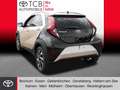 Toyota Aygo X 1.0 Teamplayer SHZ PDC KLIMA LM-Felgen BT Бежевий - thumbnail 2
