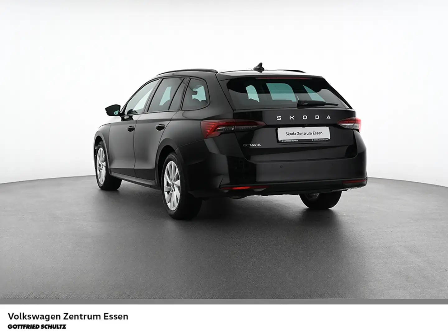 Skoda Octavia Combi Selection eTSI DSG Matrix Keyless 360 Sitzhz Schwarz - 2