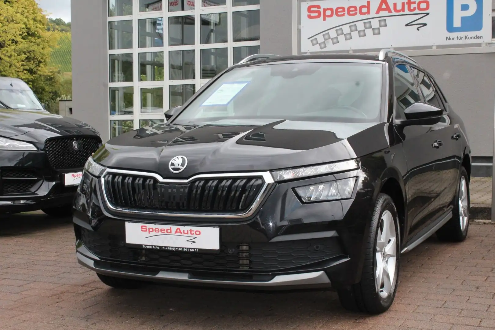 Skoda Kamiq Style 1.6 TDI/NAVI/LED/AHK/VIRTUAL/KAMERA Schwarz - 2