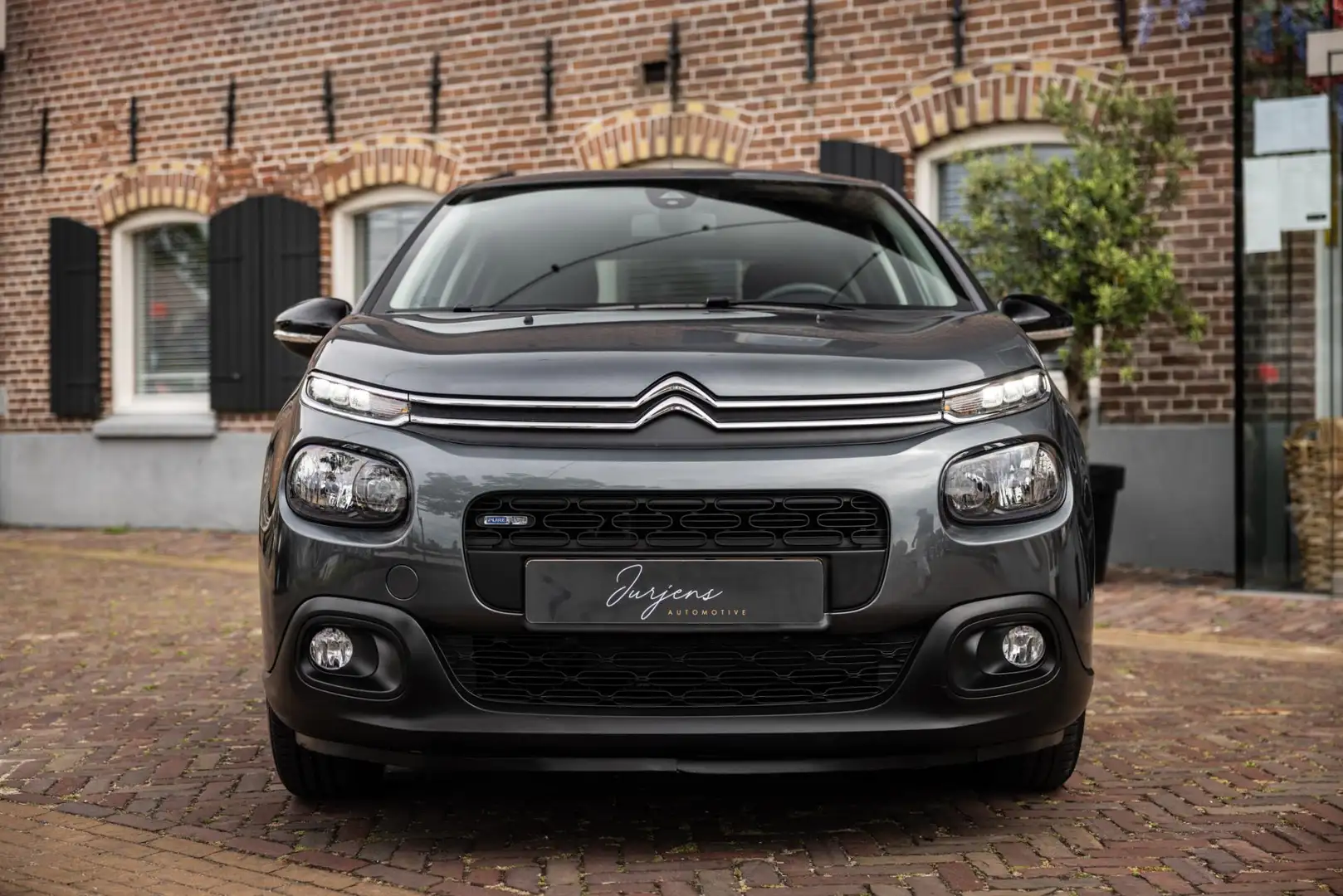 Citroen C3 1.2 PureTech Feel (82pk) Nieuwe Distributie Grijs - 2